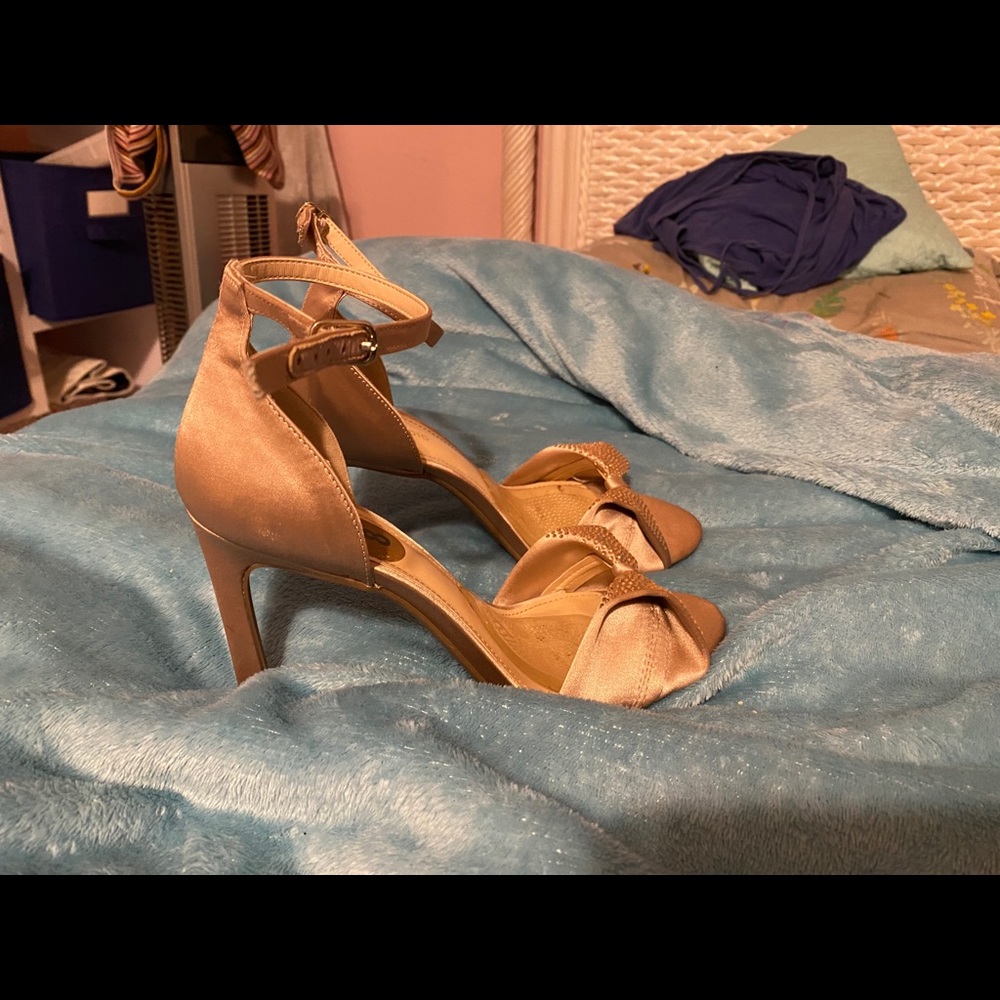 Pink high heels